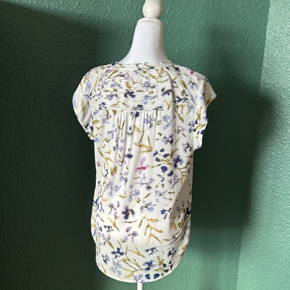 danielrainn top
Size L - Picture 2 of 2